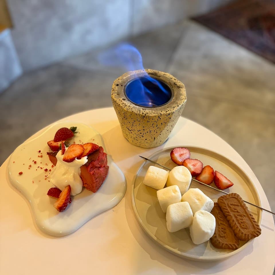 シーシャカフェ&バーmusch(ムッシュ)梅田HEP前店(hookah lounge musch) 3