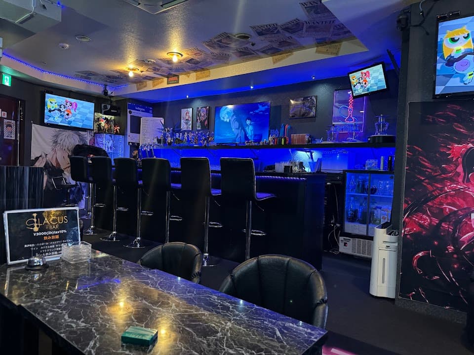 シーシャ&ダーツ&アニメBAR LACUS(ラクス)天文館