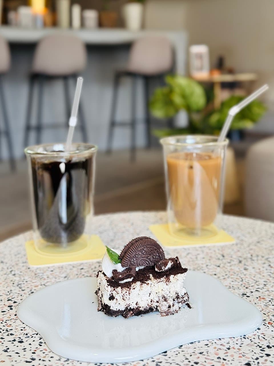 シーシャカフェ&バームッシュ大阪心斎橋店 2