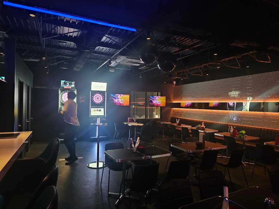 ダーツバー&カラオケバー ZINO (ジーノ)津田沼店 3