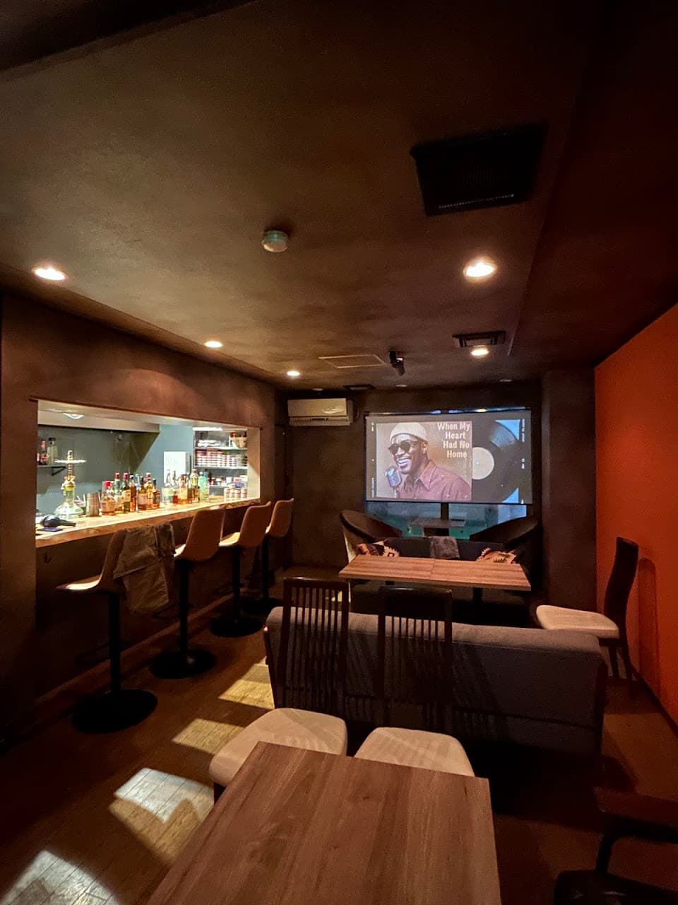 Roman shisha cafe&bar ロマン シーシャ カフェ&バー 3