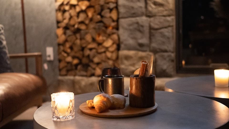 シーシャカフェ&バーcharcoal 三軒茶屋店 3