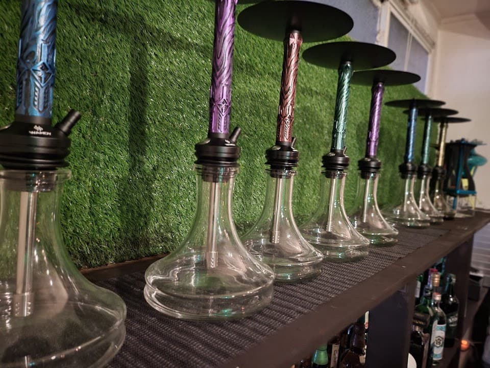 Shisha/Hookah Bar Chouette「シーシャバーシュエット三軒茶屋店」 2