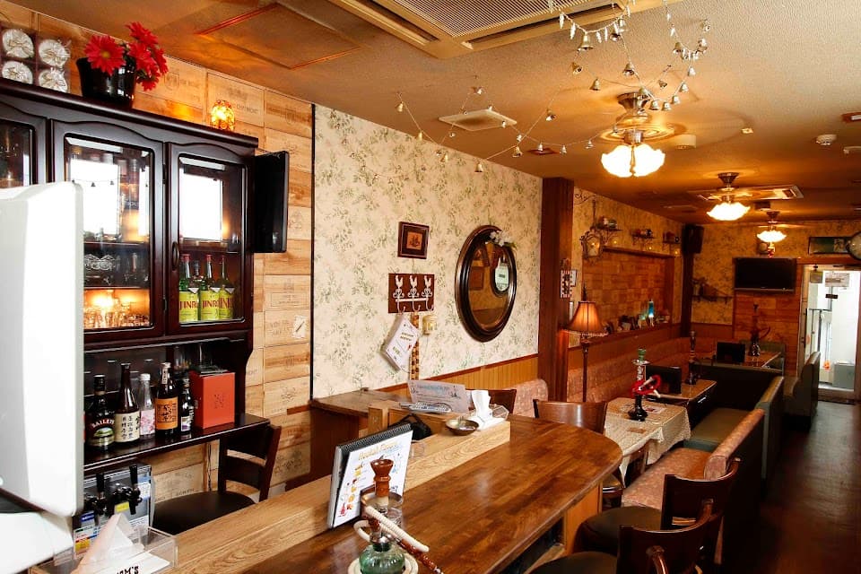 TOM'S HOOKAH CAFE