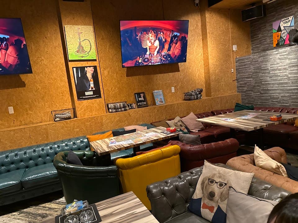SHISHA CAFE&BAR MW KOKUSAI St. 早朝9時から朝方6時まで21時間営業のシーシャのお店 3