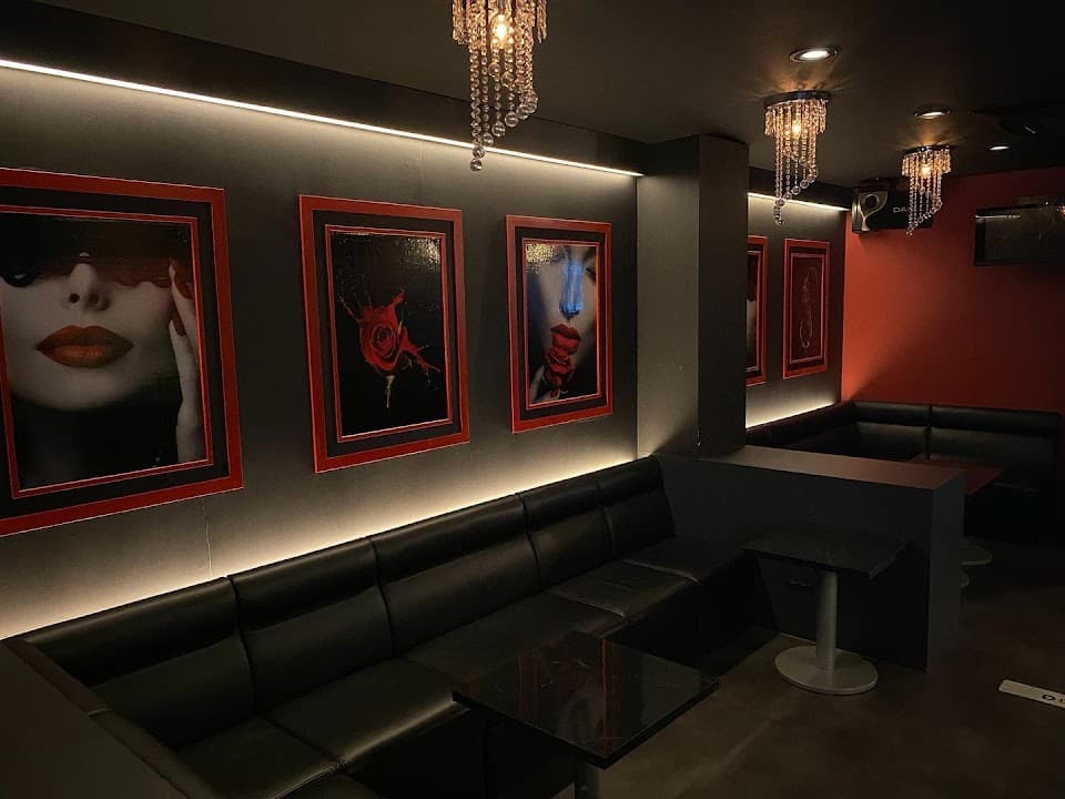 遊べるシーシャ カフェ&バー NEXUS 新宿歌舞伎町