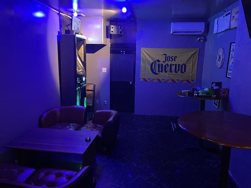 shisha & darts Bar Leeds 3